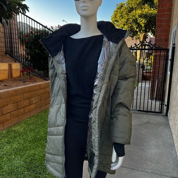 Columbia Jackets & Blazers - Columbia sportswear company / women puffer long jacket